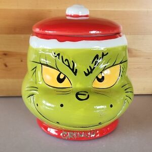 2025 The Grinch Dr. Sues Ceramic Cookie Jar - Green with Red Lid. ☆☆☆